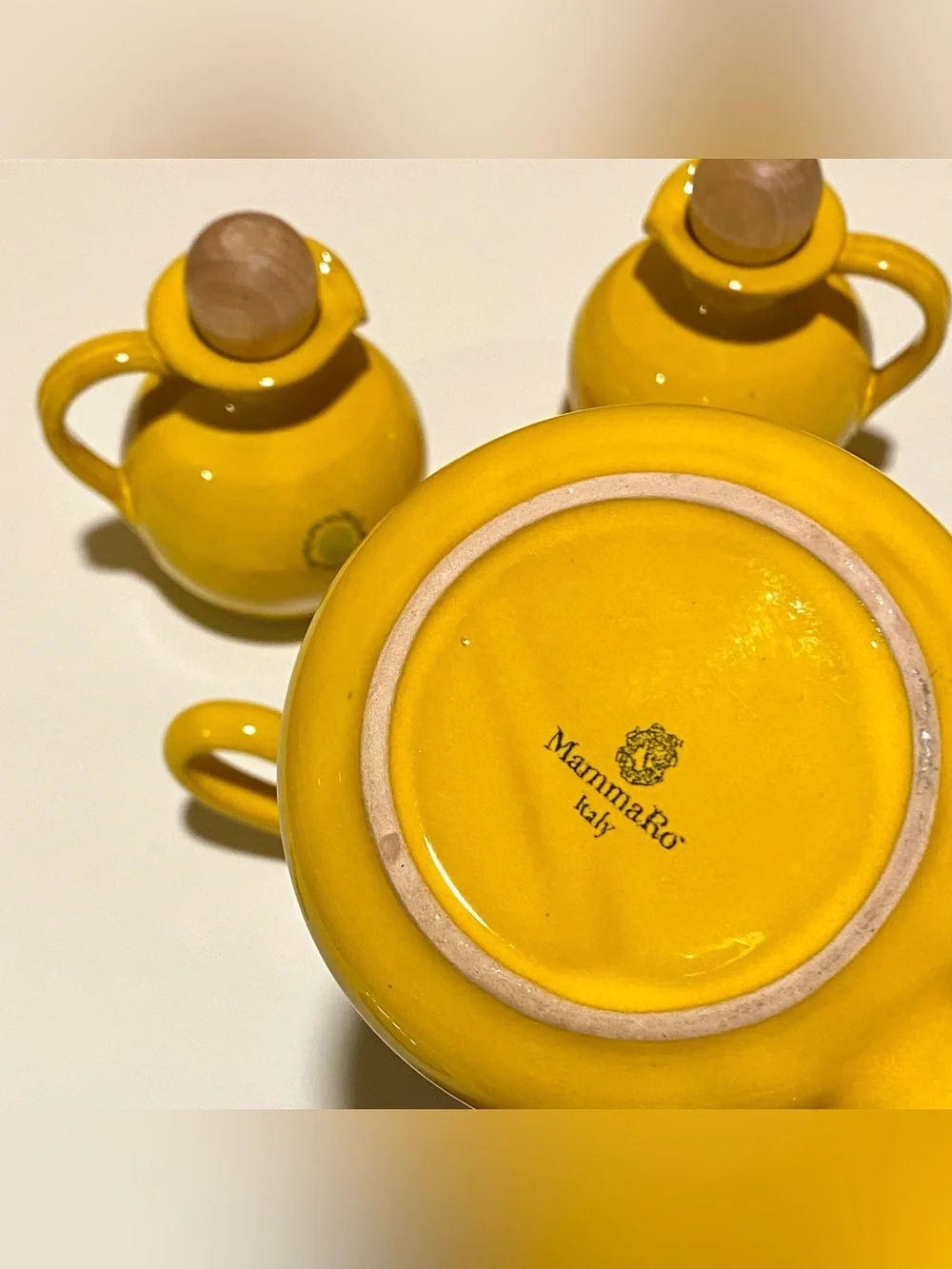 MAMMA RÓ CAMEO COLLECTION CERAMIC CRUET + SALT & PEPPER SHAKER SET, YELLOW